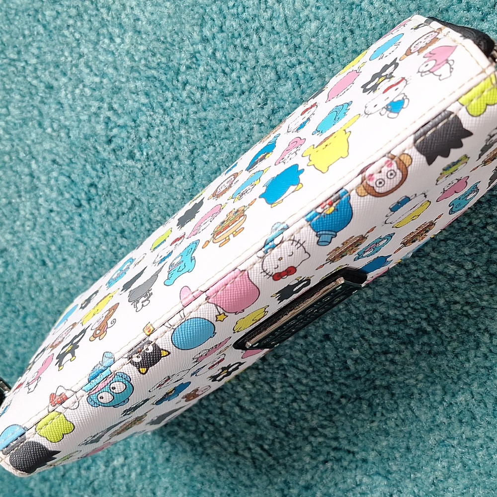 Loungefly/Hello Sanrio Hello Kitty And Friends Lg Wallet NWOT - Picture 4 of 5